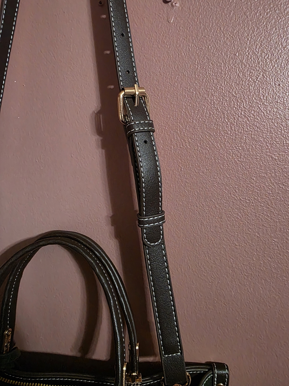 Michael Kors Hunter Green Leather Shoulder Bag with Tassel - Picture 4 of 7